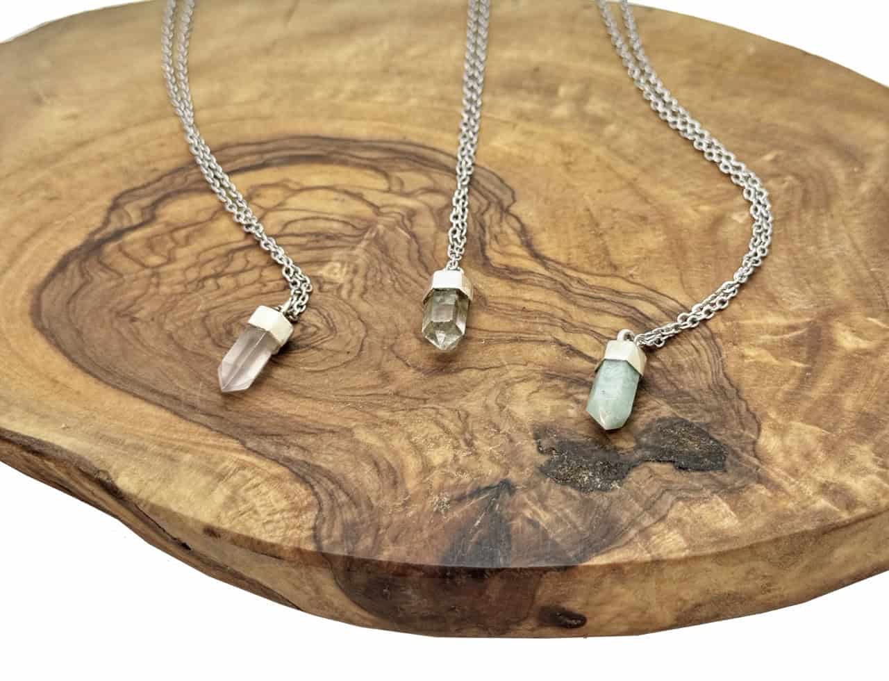 Handgemachte Edelstein-Halskette – Naturkristall Schmuck in Silberfassung