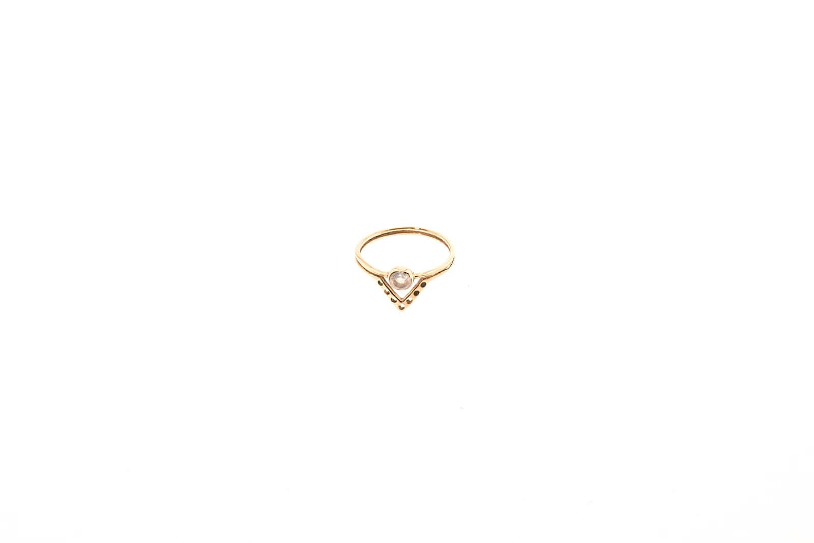 Lumara ring made of nickel-free brass with a semi-precious stone