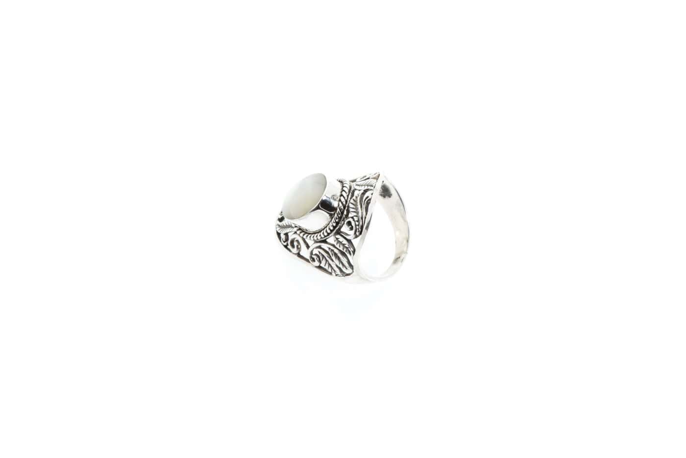 Ring Maris aus Sterling Silber 925 mit Perlmut oder Roter Koralle