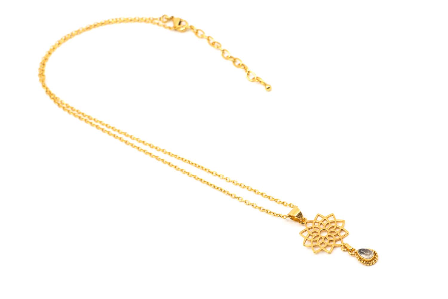 Halskette aus Messing 24k Vergoldet mit dem Kronen Chakra Symbol