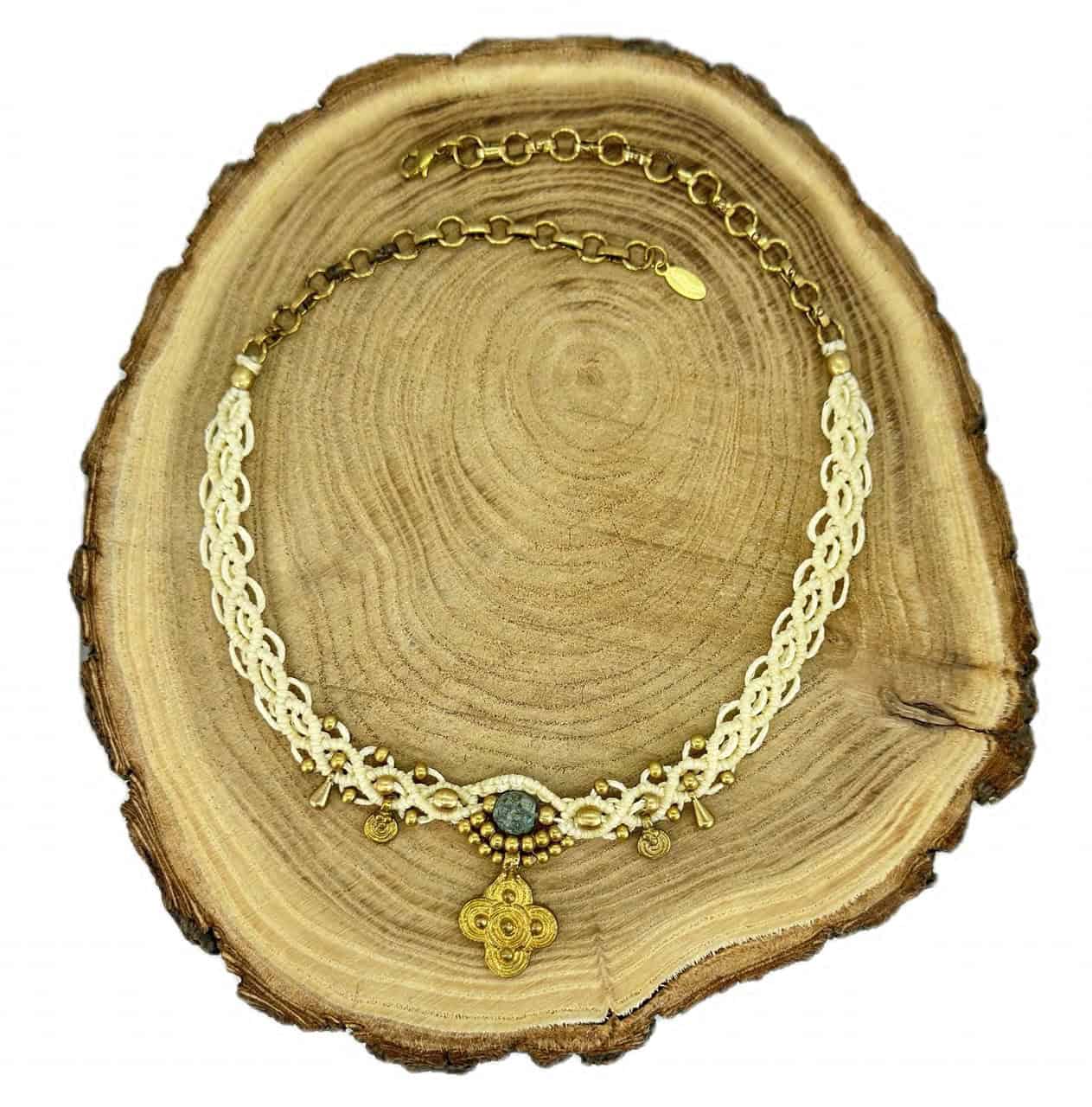 Makramee Choker Ivory mit dem Halbedelstein Afrikanischem Türkis