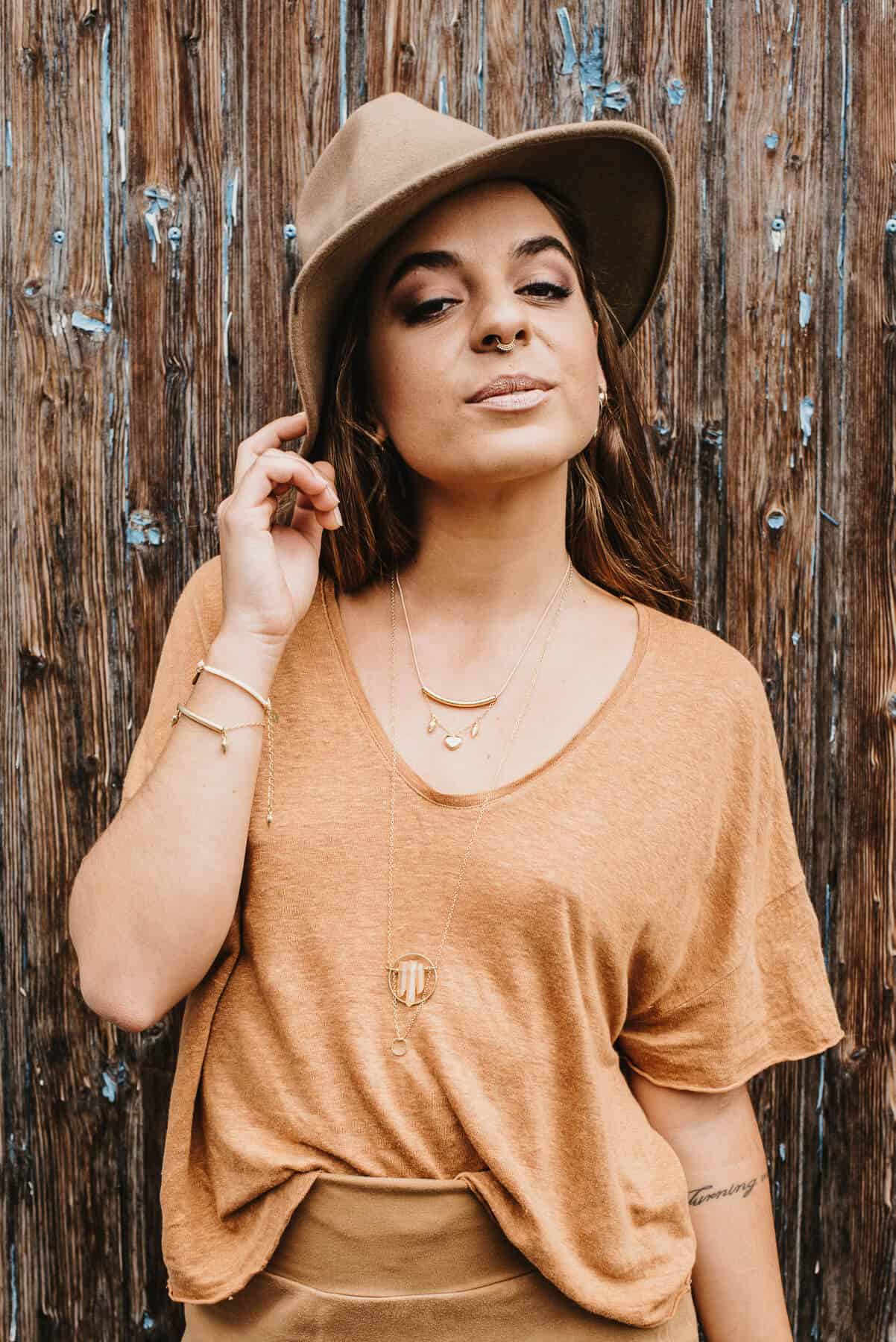 Healing Circle Necklace Gold