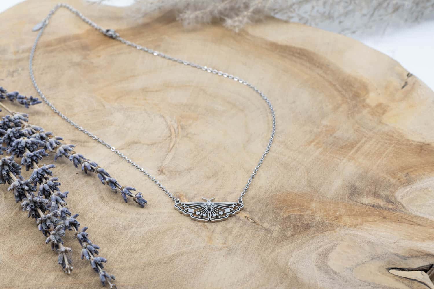 Halskette Butterfly aus rostfreiem Stahl in Silber