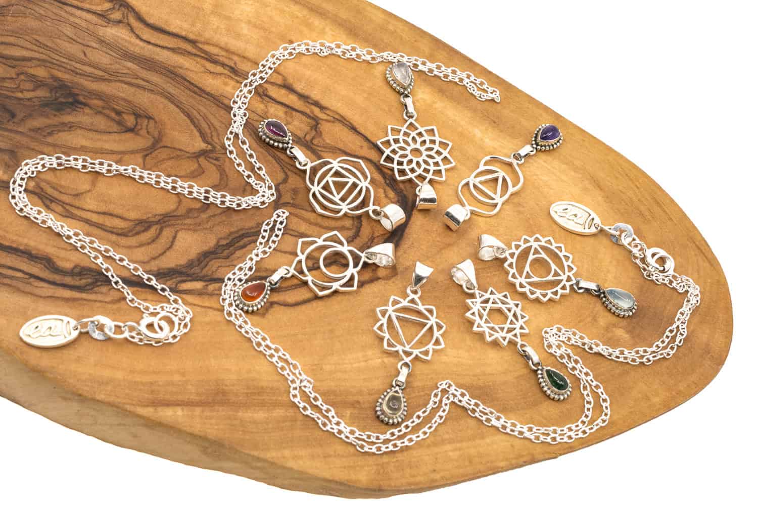 Halskette aus Silber 925 mit einem Chakra Symbol Anhänger