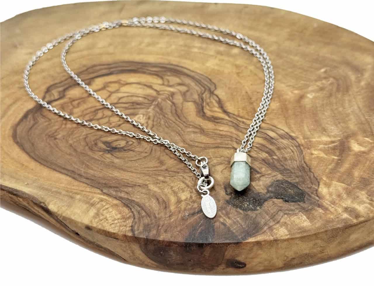 Handgemachte Edelstein-Halskette – Naturkristall Schmuck in Silberfassung
