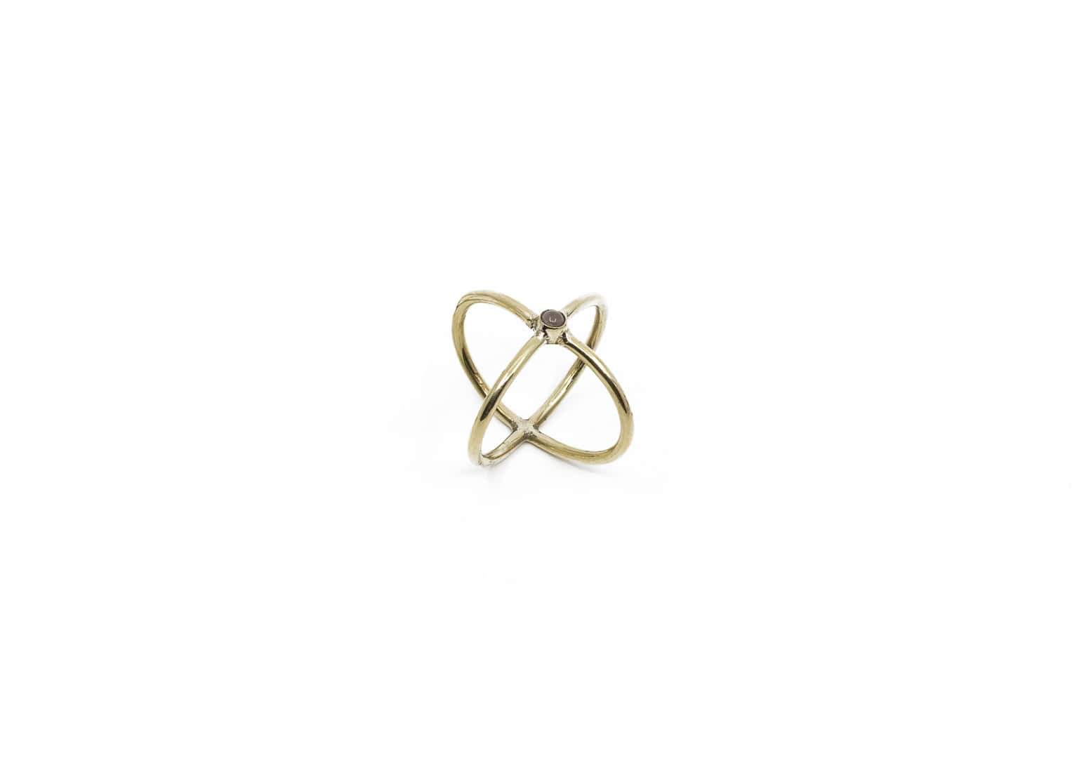 Kova ring in nickel-free brass with semi-precious stone