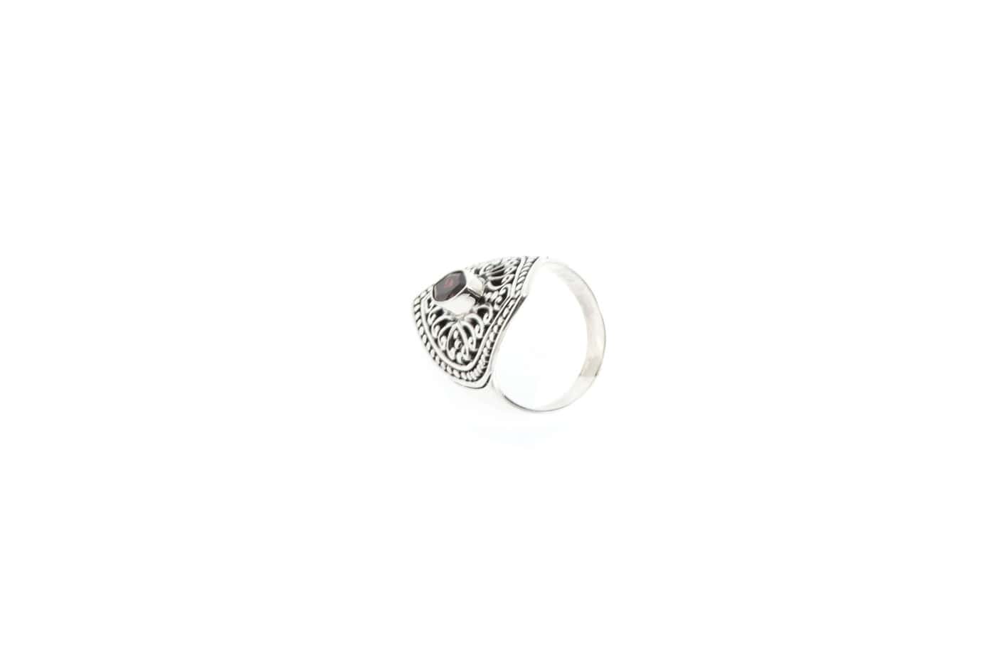 Ring Soria aus Sterling Silber 925 mit Granat