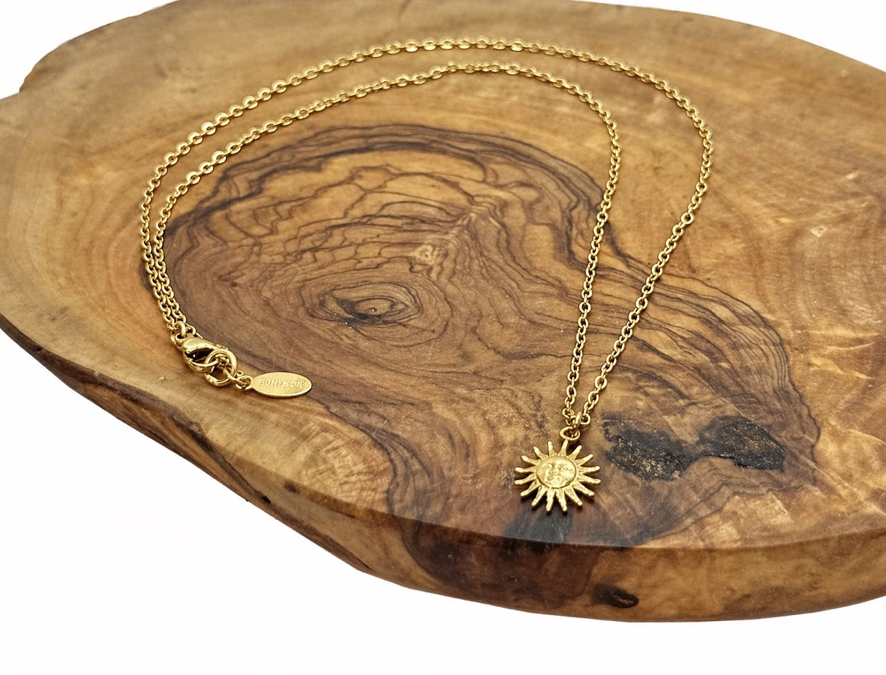 Sonnen Kette aus Edelstahl – Halskette mit Sonne Anhänger | Symbolschmuck für Damen & Herren