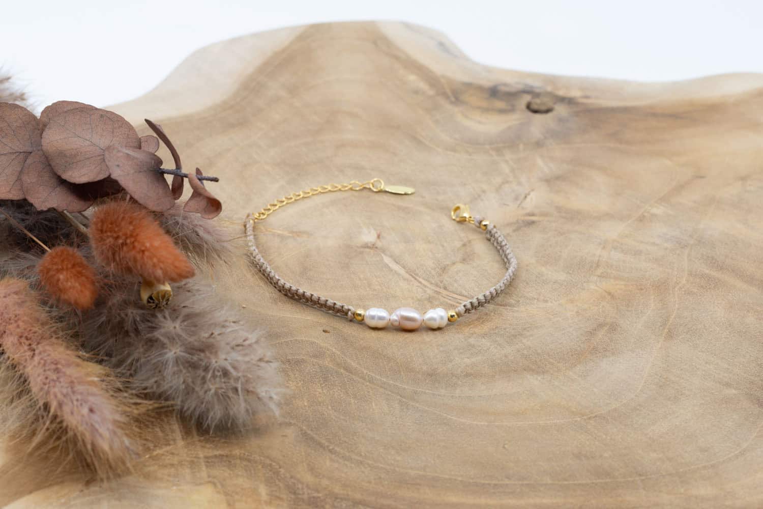 Makramee Armband Dusty Pink mit  Zuchtperlen, Garn und Messing 24k Vergoldet