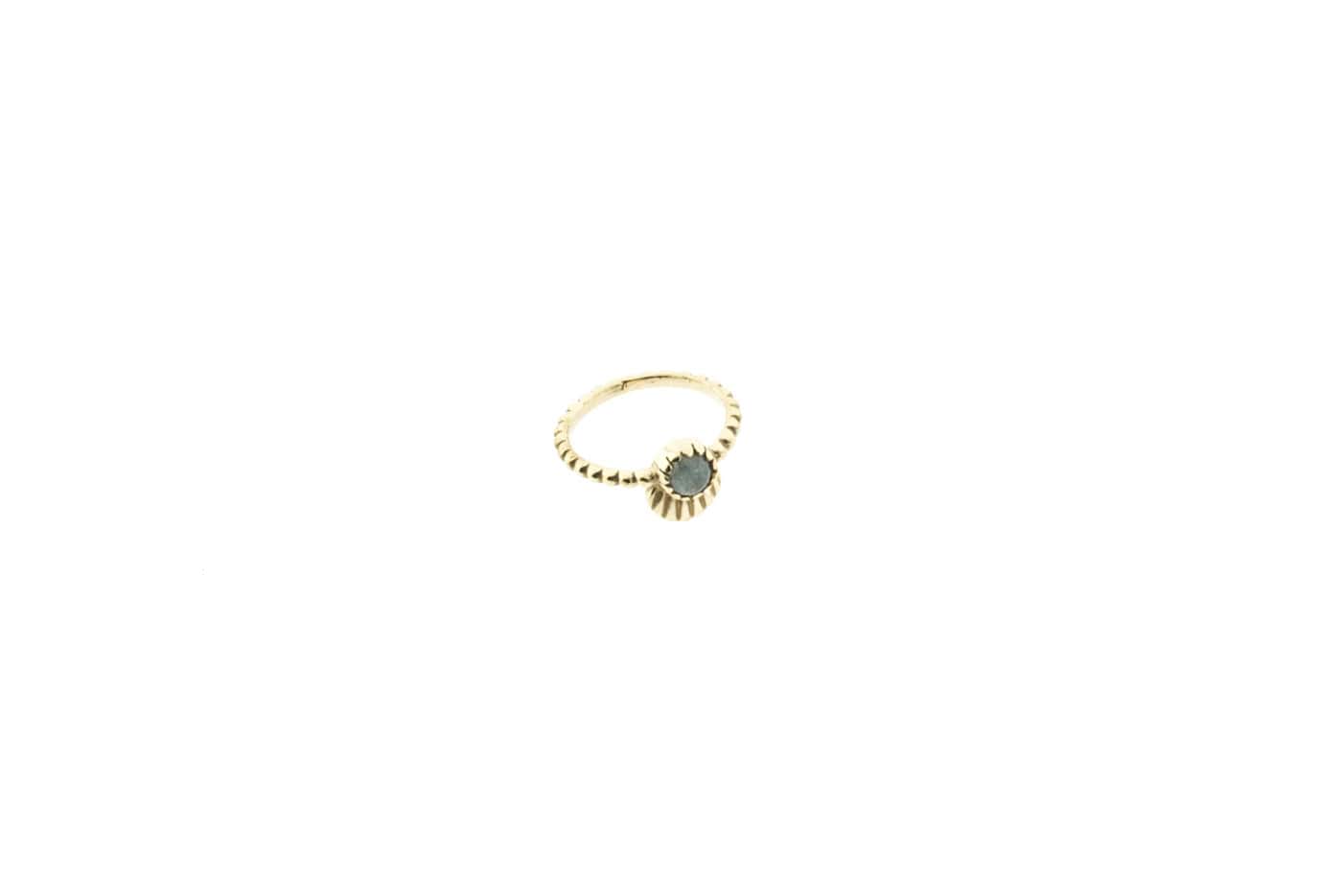 Ring Solace aus nickelfreiem Messing mit Halbedelstein