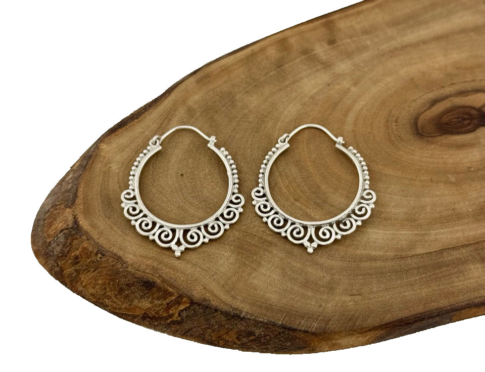 Silber Creolen mit Ornamentmuster