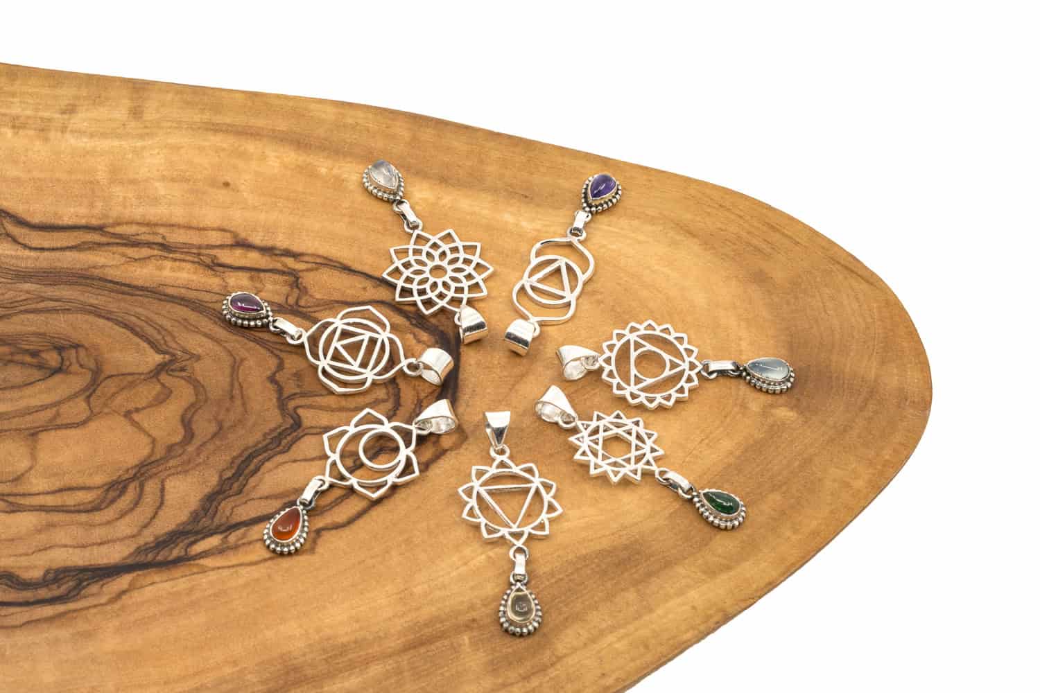 Halskette aus Silber 925 mit einem Chakra Symbol Anhänger