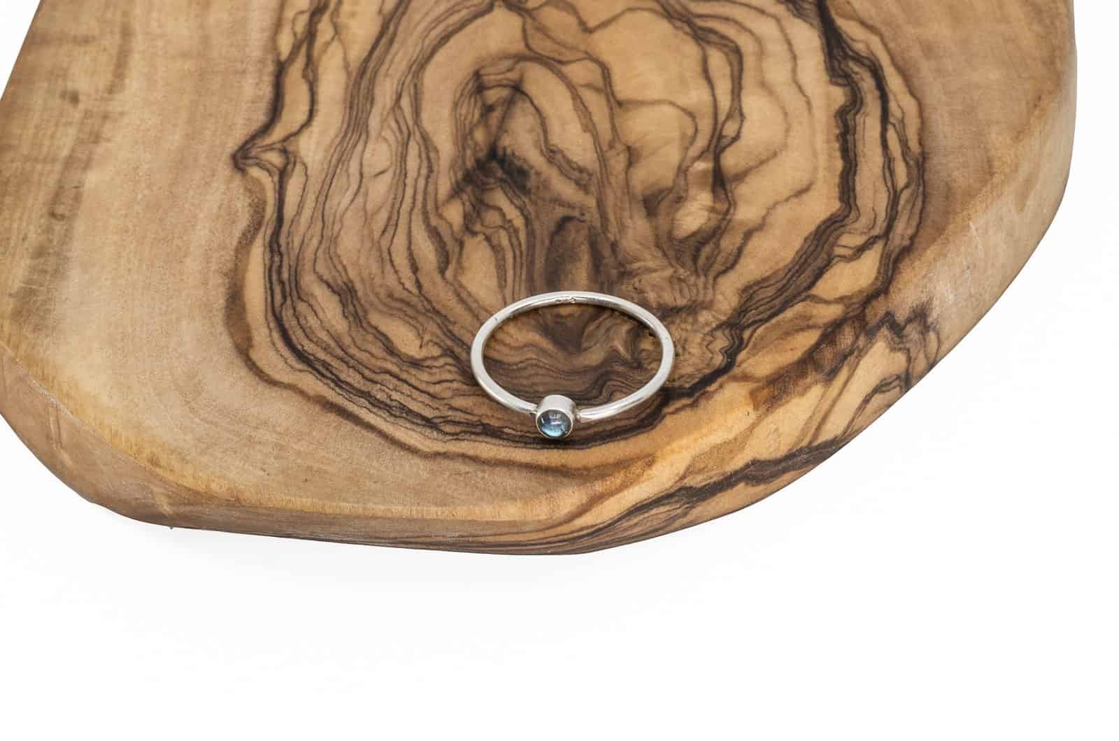 Silberring mit Edelstein