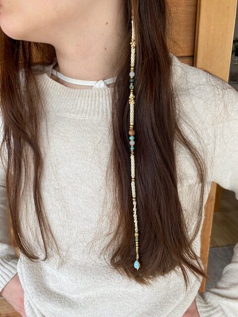 Klick-In Trenza in Ivory mit Messingperlen und Halbedelsteinen