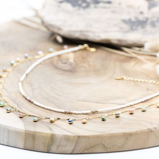Layer Halskette aus Messing Vergoldet 24k mit kleinen Wisdom Eyes versehen und kleinen Glasperlen