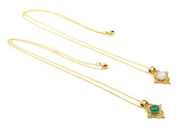Halskette aus Messing 24k Vergoldet mit Halbedelstein in 2 Varianten