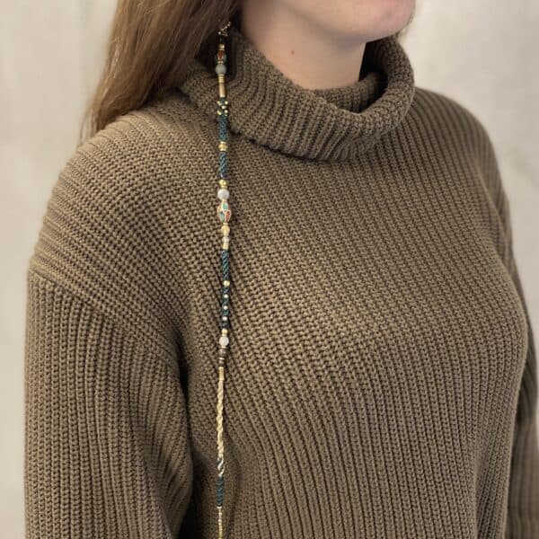 Kundin mit ihrem fixen Trenza / Haarschmuck