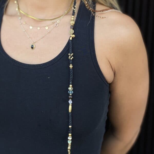 Kundin mit ihrem fixen Trenza / Haarschmuck