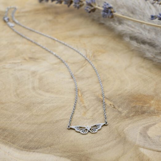 Halsketten Butterfly aus rostfreiem Stahl in Silber