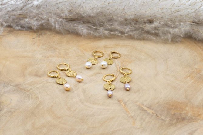 Ohrring Pearly aus Messing Vergoldet und rostfreiem Stahl in 3 Farbvarianten