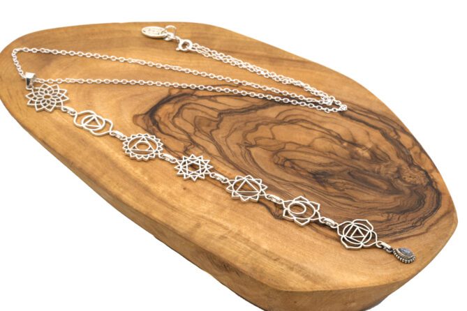 Halskette aus Silber 925 mit den 7 Chakra Symbolen