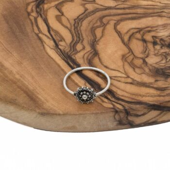 Fingerring aus Silber 925 (Sterling Silber) mit kleinem Ornament